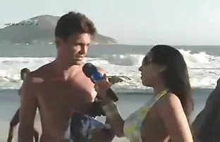 XXX రెండు అద్భుతమైన bitches కుడుచు మొడ్డ