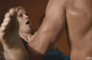 XXX కోచ్ చూపించాడు. ఒక మాస్టర్ తరగతి వద్ద Cuny