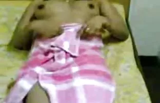 XXX ఒక యువ తల్లి ఇచ్చింది భర్త తిరిగి