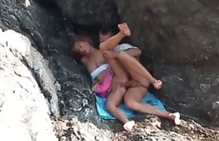 XXX పడిపోయింది యువ యొక్క రోగ ఇవ్వాలని ఆమె పూకు